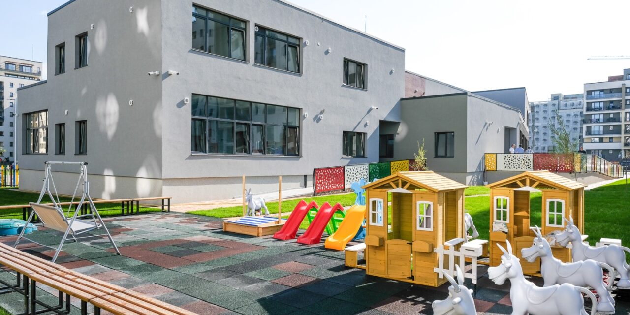 Brasov: O noua cresa moderna isi asteapta copiii din toamna. Primar Allen Coliban: “Este prima cresa construita in cartierul Tractor in ultimii 50 de ani”