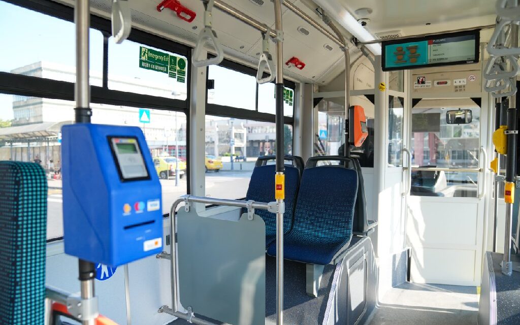 Craiova: Primaria a achizitionat 30 de autobuze electrice care vor asigura transportul public. S-au mai achizitionat si 30 de statii de incarcare lenta si doua statii de incarcare rapida